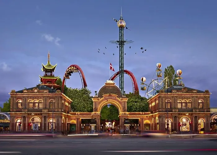 Luxury By Freetown & Canals Apartment