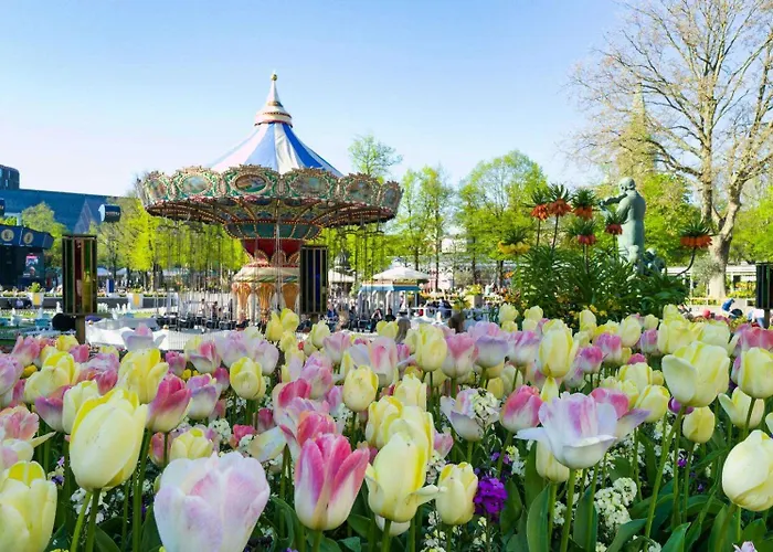 Luxury By Freetown & Canals Apartment